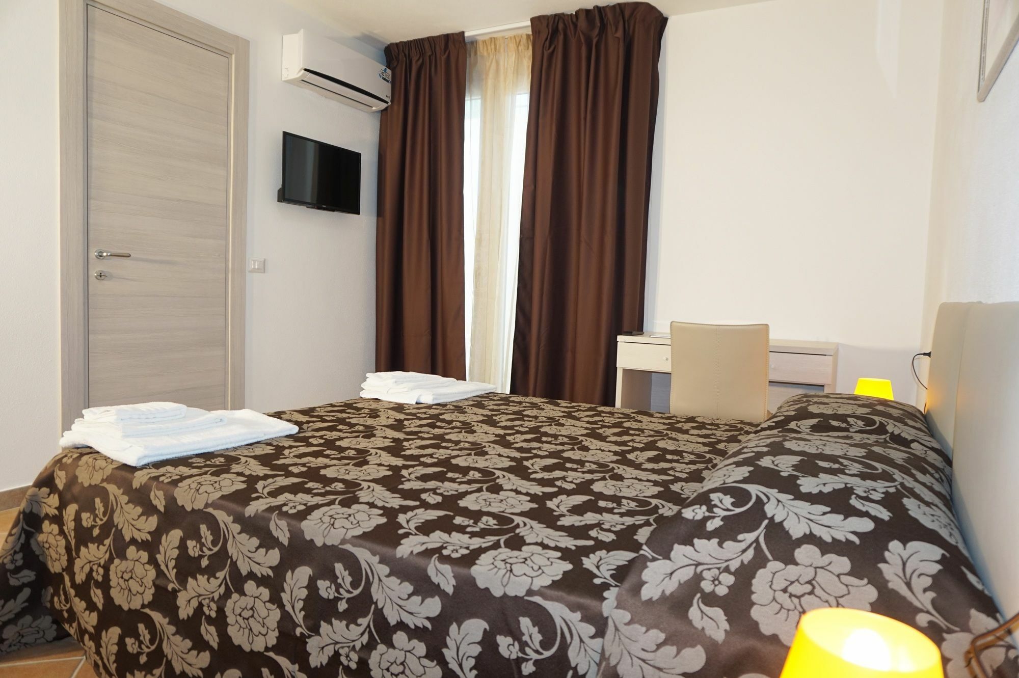 Maris Villa Alghero Bagian luar foto